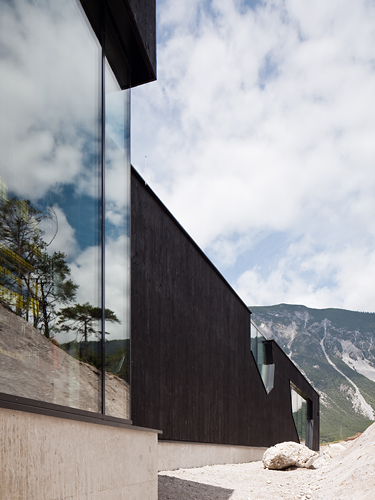 Mpreis Ötztaler Höhe, Mpreis, Ötztal Bahnhof, Stoll.Wagner Architekten, Christian Flatscher, Architekturfotografie, Fotografie, Architekturphotographie, Photographie, Architektur, Tirol