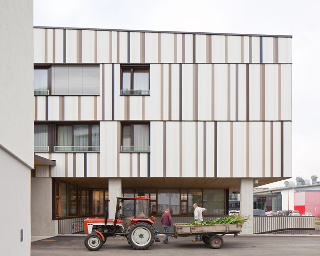 Sozialzentrum Kundl, Mitanond, Tigewosi, Kundl, Breitenbach, Arge Moser Kleon Moser, Bruno Moser, Architekturwerkstatt, Moser Kleon Architekten, Thomas Moser, Werner Kleon, Christian Flatscher, Architekturfotografie, Fotografie, Architekturphotographie, Photographie, Architektur, Tirol