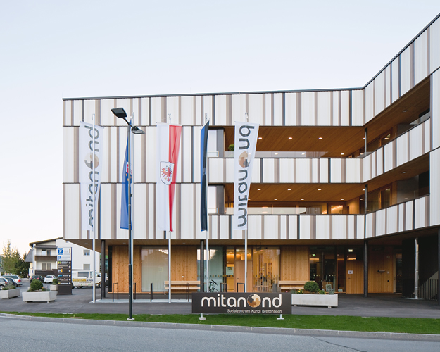 Sozialzentrum Kundl, Mitanond, Tigewosi, Kundl, Breitenbach, Arge Moser Kleon Moser, Bruno Moser, Architekturwerkstatt, Moser Kleon Architekten, Thomas Moser, Werner Kleon, Christian Flatscher, Architekturfotografie, Fotografie, Architekturphotographie, Photographie, Architektur, Tirol