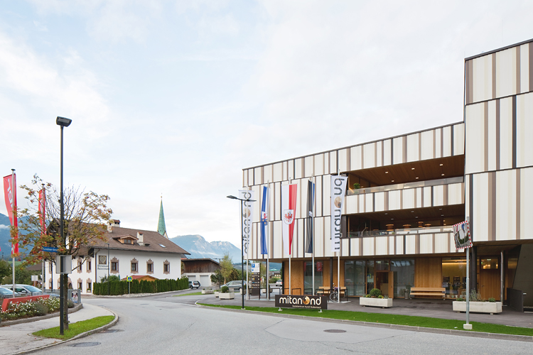 Sozialzentrum Kundl, Mitanond, Tigewosi, Kundl, Breitenbach, Arge Moser Kleon Moser, Bruno Moser, Architekturwerkstatt, Moser Kleon Architekten, Thomas Moser, Werner Kleon, Christian Flatscher, Architekturfotografie, Fotografie, Architekturphotographie, Photographie, Architektur, Tirol