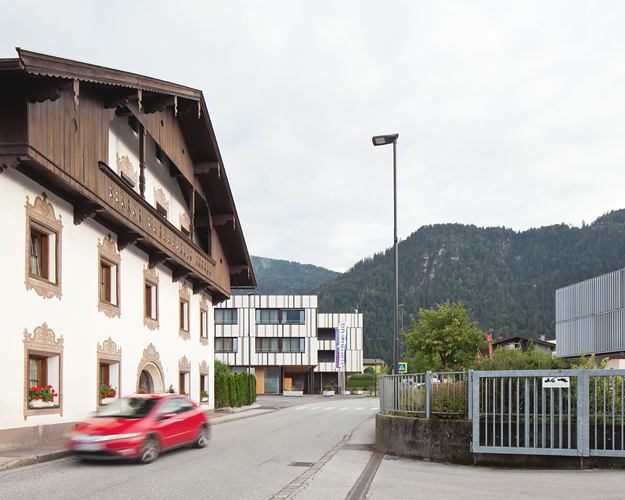 Sozialzentrum Kundl, Mitanond, Tigewosi, Kundl, Breitenbach, Arge Moser Kleon Moser, Bruno Moser, Architekturwerkstatt, Moser Kleon Architekten, Thomas Moser, Werner Kleon, Christian Flatscher, Architekturfotografie, Fotografie, Architekturphotographie, Photographie, Architektur, Tirol