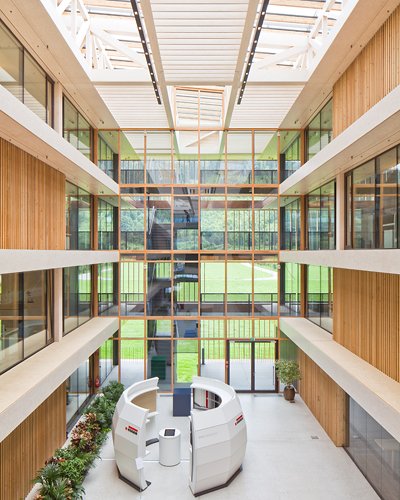 Stammhaus Egger, Fritz Egger GmbH & Co OG, St. Johann in Tirol, Bruno Moser, Architekturwerkstatt, Christian Flatscher, Architekturfotografie, Fotografie, Architekturphotographie, Photographie, Architektur, Tirol