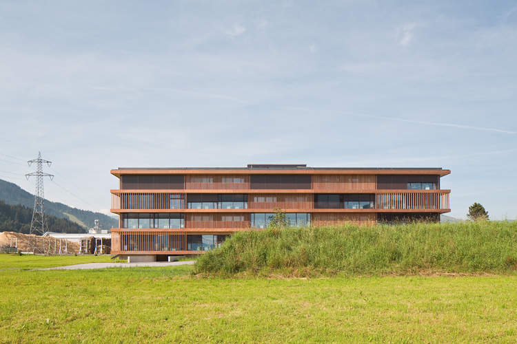 Stammhaus Egger, Fritz Egger GmbH & Co OG, St. Johann in Tirol, Bruno Moser, Architekturwerkstatt, Christian Flatscher, Architekturfotografie, Fotografie, Architekturphotographie, Photographie, Architektur, Tirol