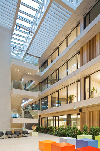 Stammhaus Egger, Fritz Egger GmbH & Co OG, St. Johann in Tirol, Bruno Moser, Architekturwerkstatt, Christian Flatscher, Architekturfotografie, Fotografie, Architekturphotographie, Photographie, Architektur, Tirol