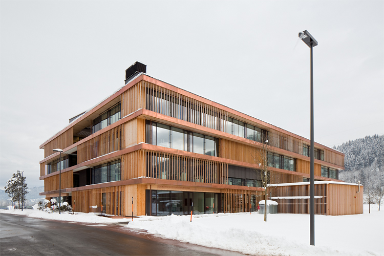 Stammhaus Egger, Fritz Egger GmbH & Co OG, St. Johann in Tirol, Bruno Moser, Architekturwerkstatt, Christian Flatscher, Architekturfotografie, Fotografie, Architekturphotographie, Photographie, Architektur, Tirol