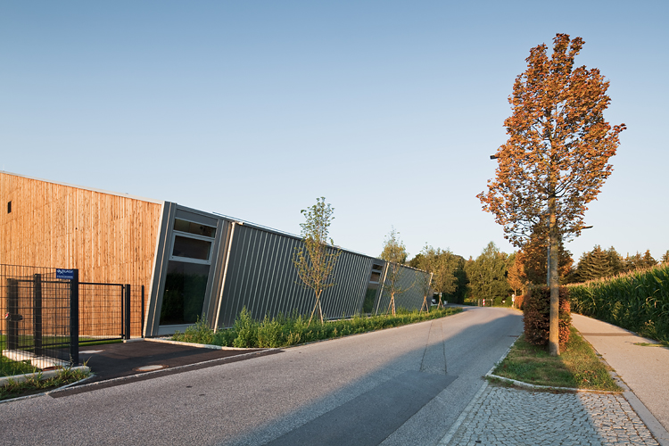 Tennisanlage Wiesengasse, Innsbruck, Beaufort Architekten, IIG, Sportunion Tirol, Turnerschaft Innsbruck, Christian Flatscher, Architekturfotografie, Fotografie, Architekturphotographie, Photographie, Architektur, Tirol